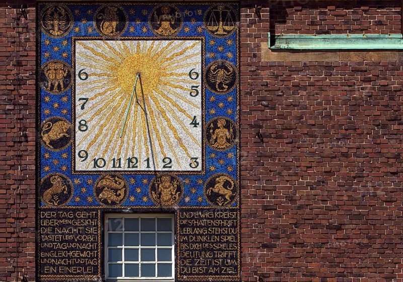 Sundial by Friedrich Wilhelm Kleukens on the Wedding Tower, south side, Mathildenhöhe, UNESCO World Heritage Site, Darmstadt, Hesse, Germany
