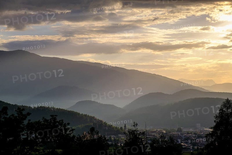 Sunset, evening mood over the Puster Valley, near Bruneck, South Tyrol, Italy