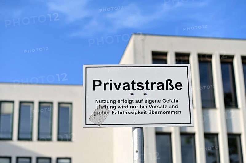 Private road on the FU campus near the Henry Ford Building of Freie Universität Berlin