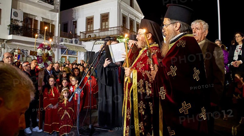 Good Friday, Epitaphios, funeral procession, priest in traditional traditional costume speaking during a night procession, Skala, harbour, Patmos, Dodecanese, Greek Islands, Greece
