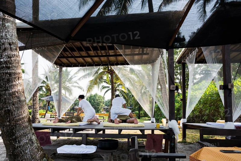 Massage on the beach, Khlong Chao Beach, Koh Kood, Koh Kut, Gulf of Thailand, Thailand