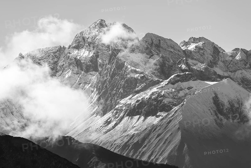 Mountain panorama from Laufbacher-Eckweg to Großer Widdersten, 2533m, Allgäu Alps, Vorarlberg, Austria