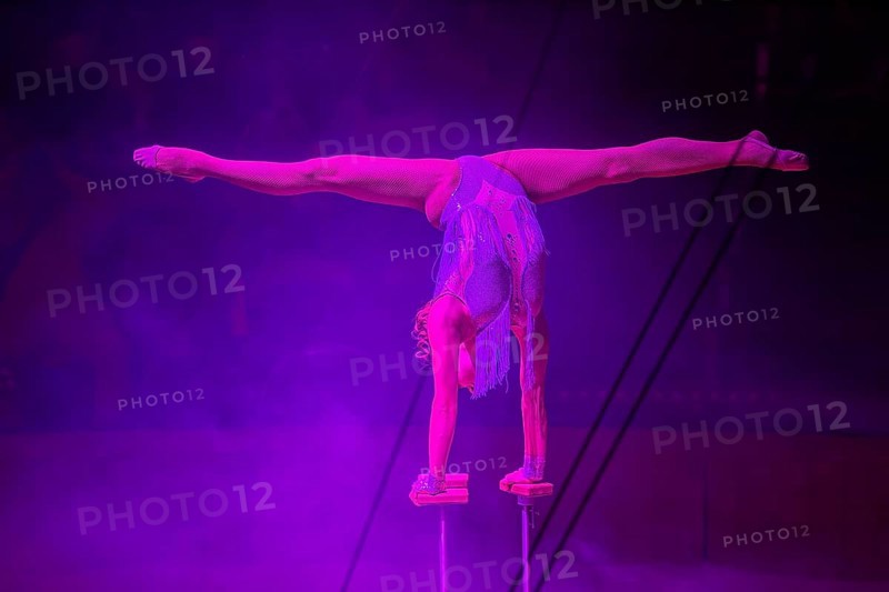 Performance by Circus Barelli in Mannheim***Picture: Hanstand acrobatics by Milena