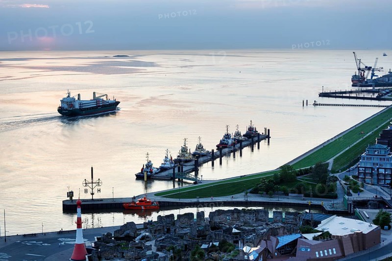 View from above of Seebäderkaje, Weser estuary and harbour worlds, dusk, Bremerhaven, Bremen, Germany