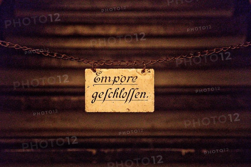 Sign with the notice Gallery closed in old German script in the Church of the Redeemer, Bad Homburg vor der Höhe, Germany