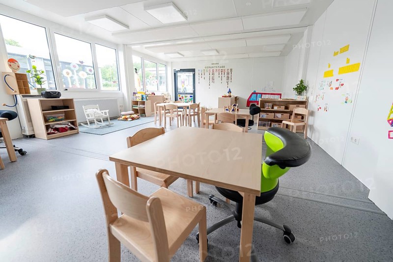 Versatile nursery room with child-friendly furniture, transitional containerised nursery, Gechingen nursery, Calw district, Germany