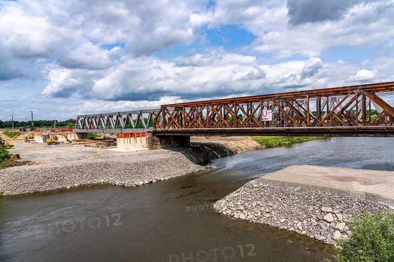 Reconstruction, extension of the Emmerich-Oberhausen railway line, three tracks, including 47 new or adapted bridges, here the new construction of railway bridges over the Lippe near Wesel, at the moment only 1 track in operation, ICE runs towards the Netherlands, the old bridges are replaced by new ones, extension of the Dutch Betuwe line from the port of Rotterdam, part of the European freight transport corridor Rotterdam-Genoa, 1300 KM long, Wesel, North Rhine-Westphalia, Germany