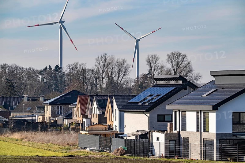 Houses in the town of Jackerath, belong to Titz im Kreis Düren, wind farm, North Rhine-Westphalia, Germany