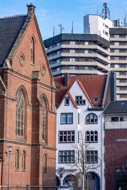 The city center of Herne, Europaplatz, evangelische Kreuzkirche, high-rise residential building, North Rhine-Westphalia, Germany