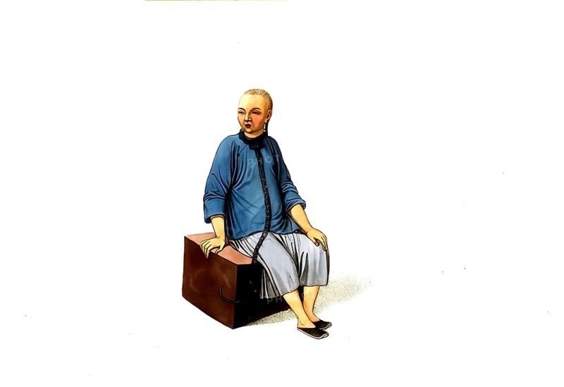Jurisdiction, torture and punishment in medieval China, man tied to a large block of wood. A strong iron ring is passed through a corner of a short, heavy piece of wood. From this ring, a heavy chain runs around the man's neck and is secured to his chest with a padlock, authentic, digitally restored reproduction from an 18th century model, exact date of depiction unknown, historical