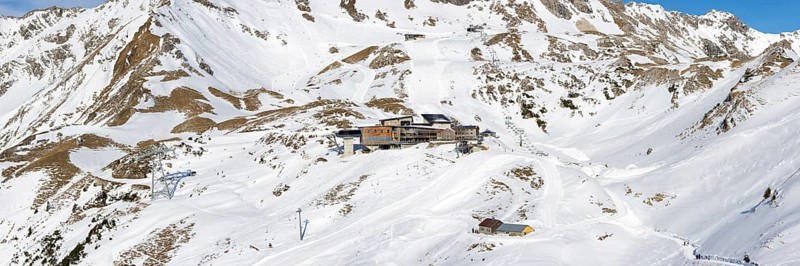 Edmund-Probst House and Höfatsblick Station, 1932m, Nebelhorn mountain station, 2224m, Allgäu Alps, Allgäu, Bavaria, Germany