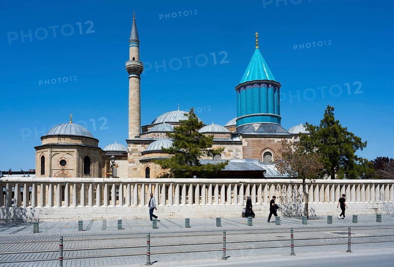 Grand mosque with minaret and religious architecture under clear skies, Mevlana Museum, Mevlana, landmark, mausoleum of Mevlânâ Jalal ad-Din Rumi, Konya, Central Anatolia, Turkey