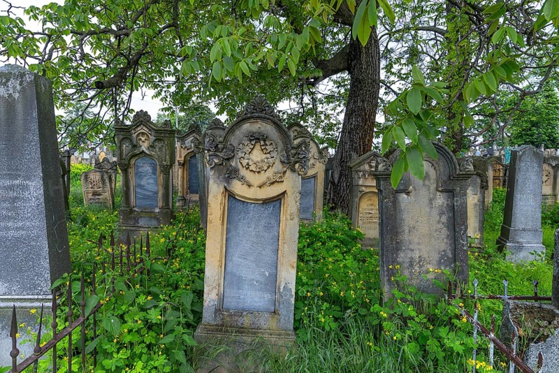 Graves at the Jewish cemetery in Czernowicz, Bukovina, Ukraine