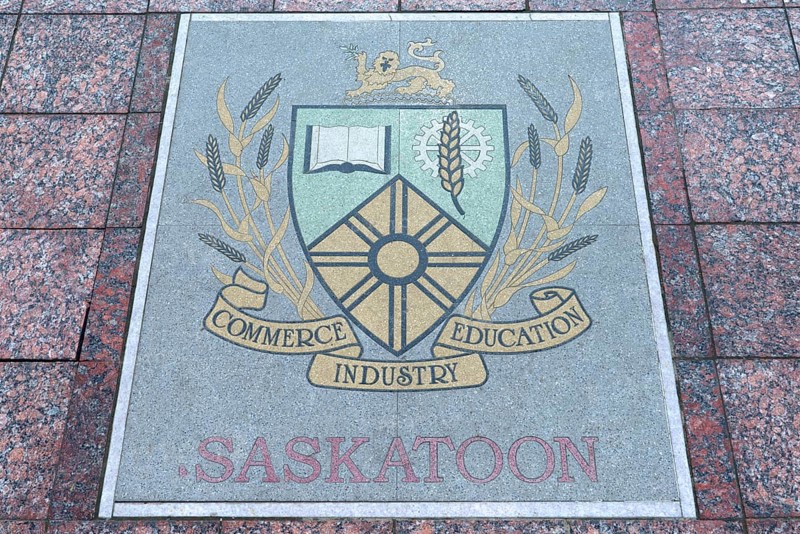 Base plate, coat of arms of Saskatoon, Canada, on the central square in Czernowicz, Ukraine