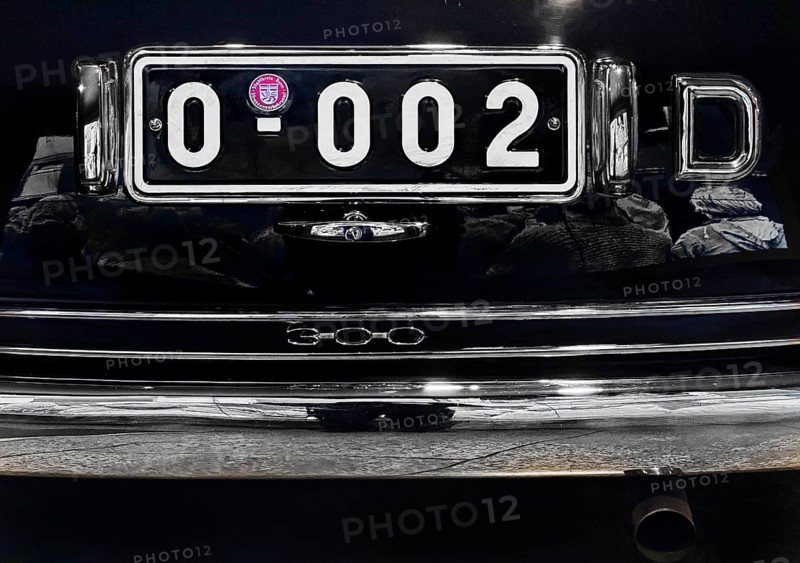 Number plate 0-002 on Adenauer's company car, Mercedes 300, detail, House of History, Bonn, North Rhine-Westphalia, Germany