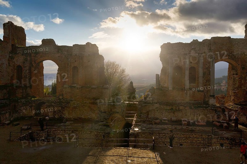 Greek Theatre, Teatro Greco, backlight, sunbeams, Taormina, Sicily, Italy