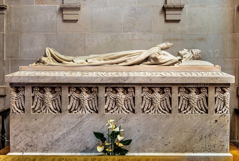 High grave of Hedwig of Anjou, also Saint Hewig of Poland, 1399, Wawel Cathedral, Coronation and Burial Church of the Kings of Poland, 11th century, Krakow, Poland