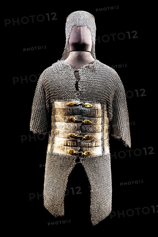 Helmet with chain bonnet, chain mail and steel plate armour (Juschmann), Turkey 17th century, Wawel Royal Castle, former residence and seat of government of the kings of Poland, founded around 1000, Krakow, Poland