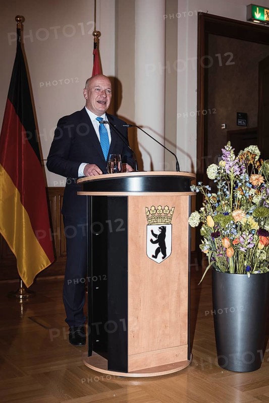 Kai Wegner, Governing Mayor of Berlin, gives a speech in front of a dinner in honor of the honorary citizen of Berlin, Federal President Frank-Walter Steinmeier, given by Kai Wegner, at Berlin's Red Town Hall on 28.01.2026