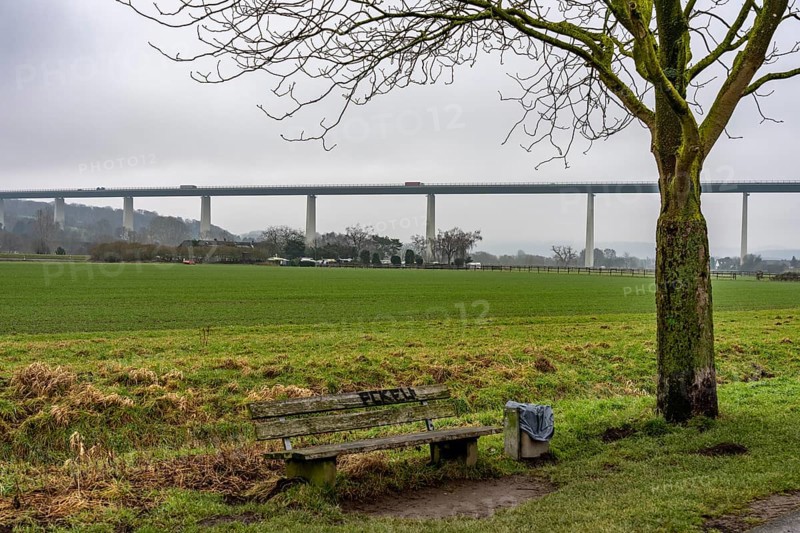The Mintarder Ruhr Valley Bridge, A52 motorway bridge between Essen and Düsseldorf, longest steel road bridge in Germany, completed in 1966, 1830 meters long, 18 hollow pillars, highest point above ground is 65 meters, is used daily by more than 80, 000 vehicles, is considered dilapidated and is to be replaced, the bridge spans the Ruhr Valley between Essen-Kettwig and Mülheim an der Ruhr, Germany