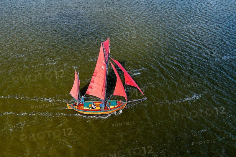 Zeesenboot, Zeesboot, Zeeskahn, traditional wooden wide-hulled sailing boat, Haffboot in Fischland-Darß-Zingst, Mecklenburg-Vorpommern, Germany