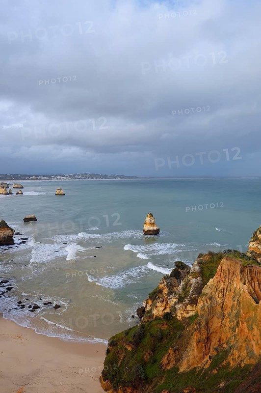 Rocky coast, Praia do Camilo, Lagos, Algarve, Portugal