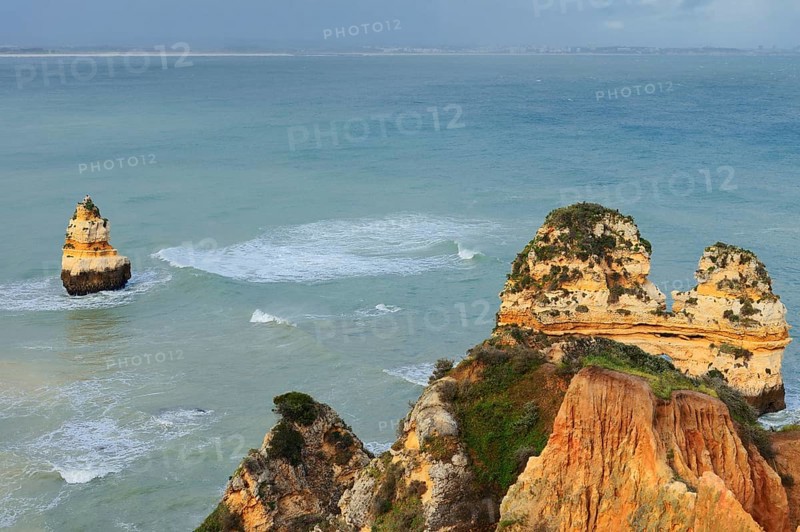 Rocky coast, Praia do Camilo, Lagos, Algarve, Portugal