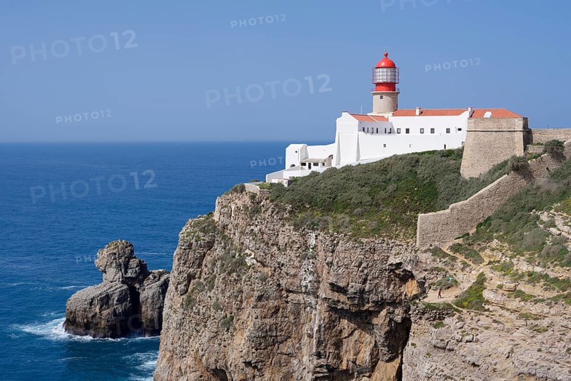 Lighthouse on the Cliff, Cabo de Sao Vicente, Cabo de São Vicente, Sagres, Algarve, Portugal
