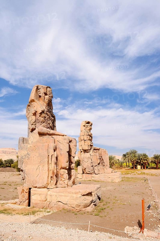 Colossi of Memnon, statues of King Amenhotep III, West Thebes, Luxor, Egypt