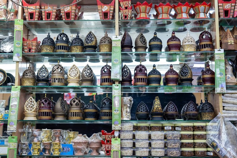 Incense, incense pot at a sales stand, Salalah, Oman