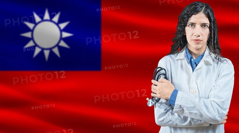 Taiwanese national health system, Medical professional on Taiwan flag background