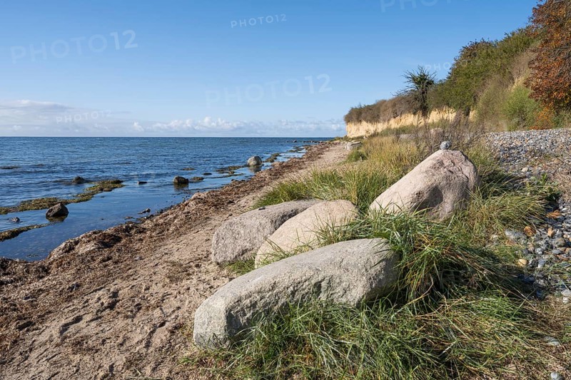 Boulders on the banks of the Saal, cliffs, Klein Zicker, Mönchgut, Rügen island, Baltic Sea, Mecklenburg-Western Pomerania, Germany