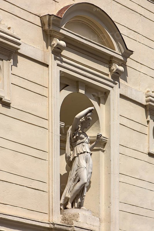Female sculpture in a niche of a 19th century house façade, Czernowicz, Ukraine