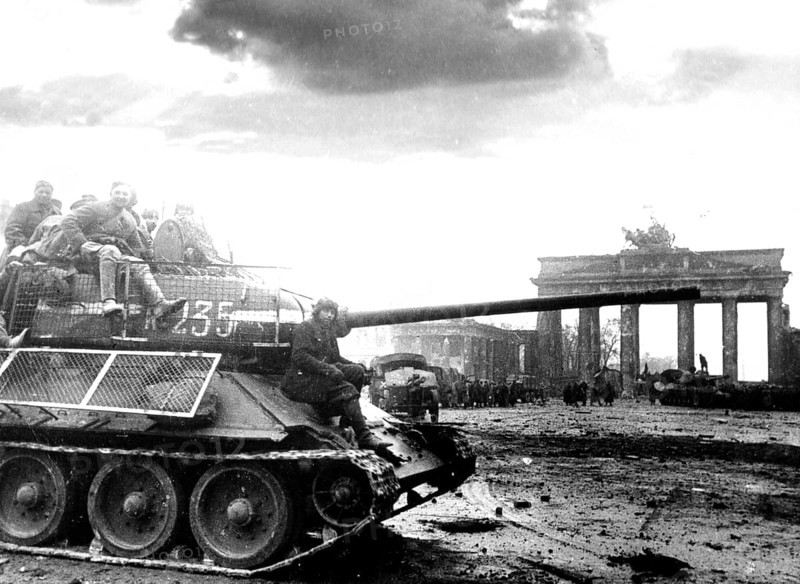 Soviet tanks and Red Army men in front of the Brandenburg Gate, Mitte, Berlin on May 2, 1945