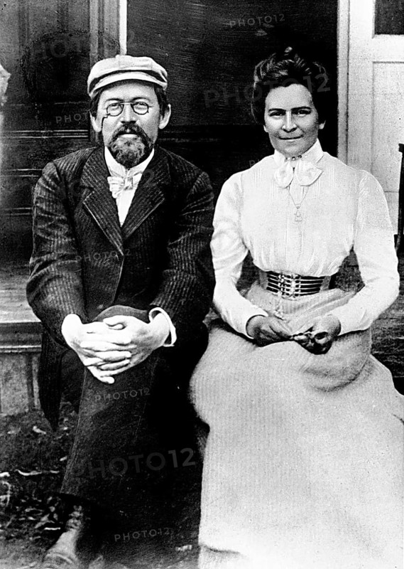 Anton Chekhov (1860-1904) with Olga Knipper shortly after their wedding in 1901, Russian writer, historical Russia. With his typically neutral and reserved way of depicting aspects of the life and way of thinking of people in the Russian provinces, Chekhov is considered one of the most important authors of Russian literature