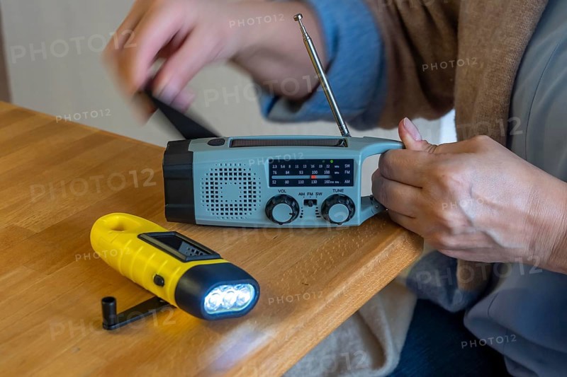 Emergency equipment, flashlight and radio with crank operation, by turning the crank we generate electricity in a dynamo, which charges a battery in the flashlight, radio, in addition a small solar module to generate electricity from sunlight, for emergency preparedness in the event of a power failure, blackout, energy supply