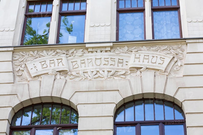 Barbarossa House lettering on a façade on Barbarossastraße, Art Nouveau villas and Wilhelminian period buildings on Kassberg, Chemnitz, Saxony, Germany