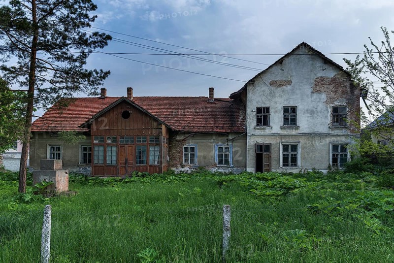 Abandoned school in Ternopillja, former Dornfeld, Ukraine