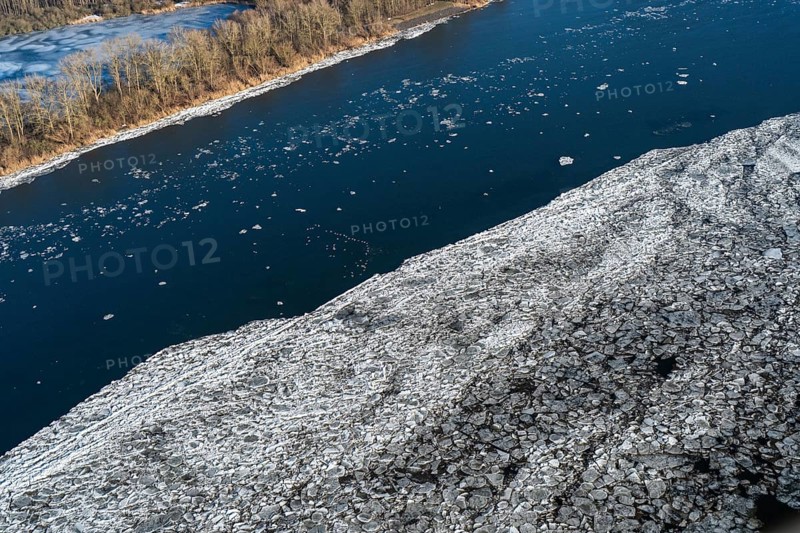 Ice, water, river, Elbe, ice floe, pancake ice cream, many, aerial view, Schleswig-Holstein, Lower Saxony, Germany