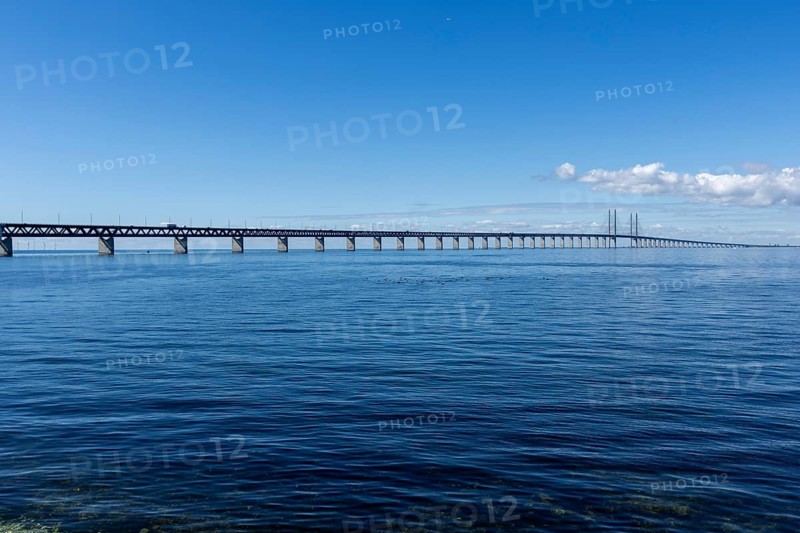 Öresund Bridge, Øresundsbrön, world's longest cable car bridge, connecting Copenhagen with Malmö, Denmark, Sweden