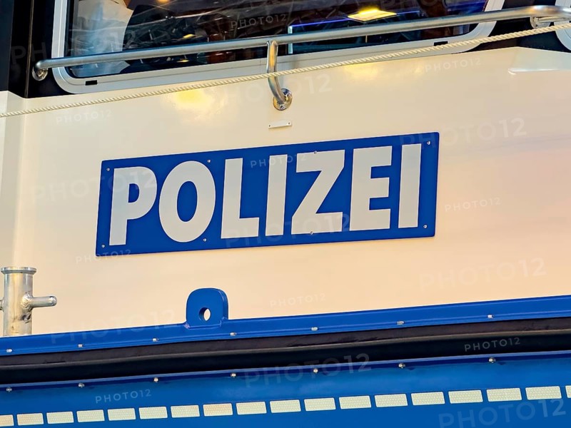 Press photo Police lettering on boat WSP 3 by Wasserschutzpolizei, Germany