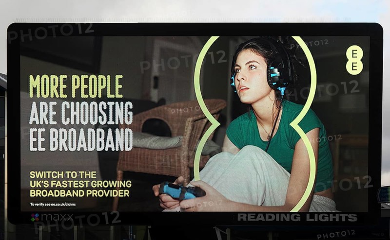 Maxx electronic billboard OOH advertising, Reading Lights, Reading, Berkshire, England, UK - EE Broadband