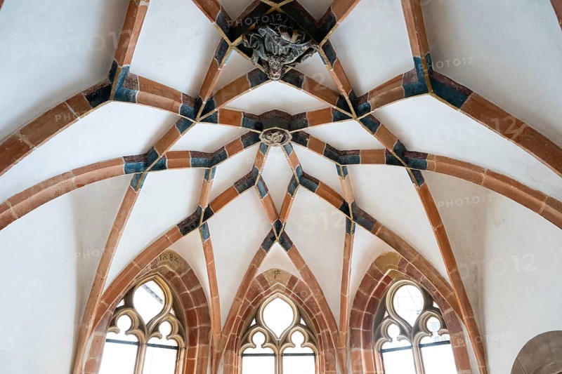 Net vault with keystones depicting God, John the Baptist and Jesus Christ, fountain chapel, connected to blue by monastery channel, Blaubeuren Abbey, Swabian Jura, Baden-Württemberg, Germany
