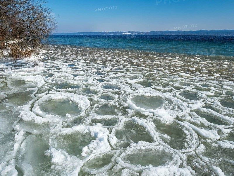 Pancake ice cream at Starnberger See near Bernried, Fünfseenland, Upper Bavaria, Germany
