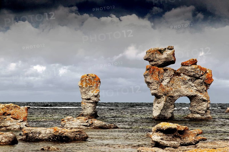 Smoke formations near Gamlehamn that are reminiscent of cups, Gamlehamn, Fårö, Sweden