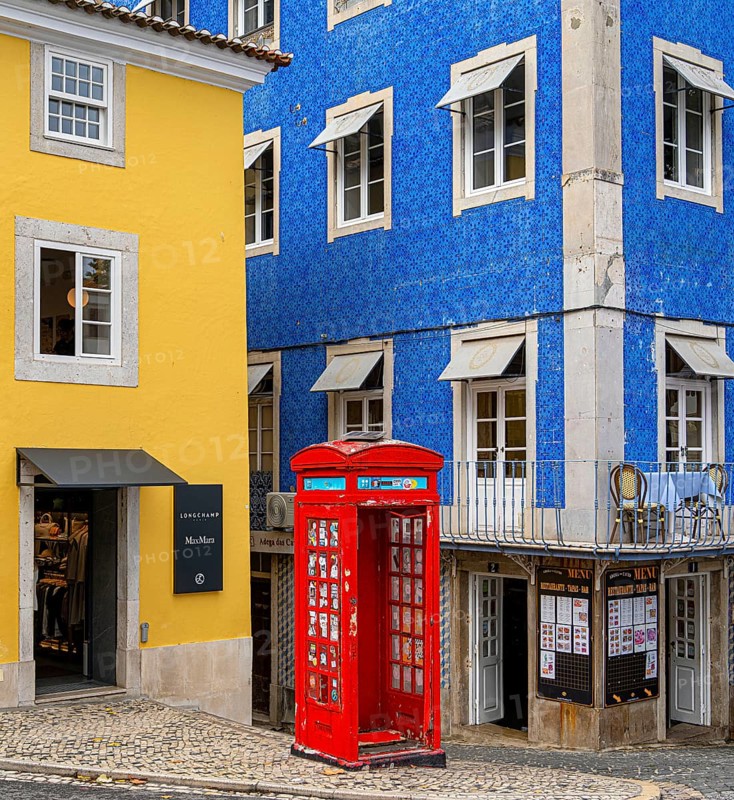 Red English telephone box, old town on Rue Padarias, Sintra, Lisbon, Portugal