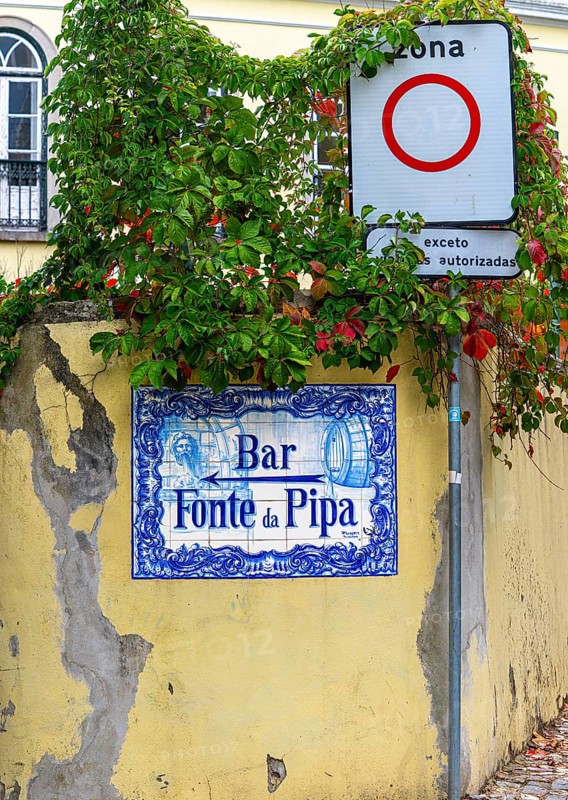 Blue tile sign for Fonte Pipa Bar in Sintra, Lisbon, Portugal