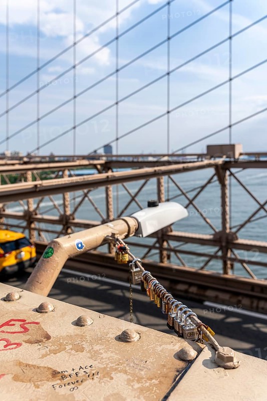Vehicular traffic lanes, Brooklyn Bridge, New York, USA