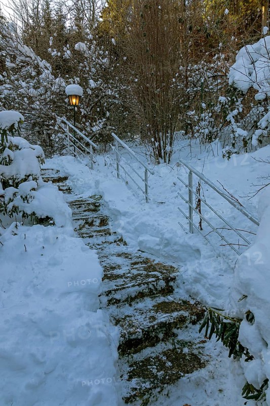 Snowy garden, lamp, stairs, winter, snow, Sieversen, Samtgemeinde Rosengarten, Lower Saxony, Germany