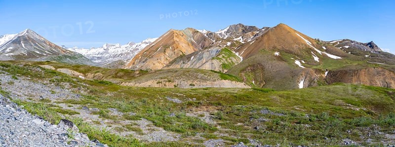 Colourful mountains, picturesque mountain scenery on Gulkana Glacier, Richardson Highway, Alaska Range, Alaska, USA